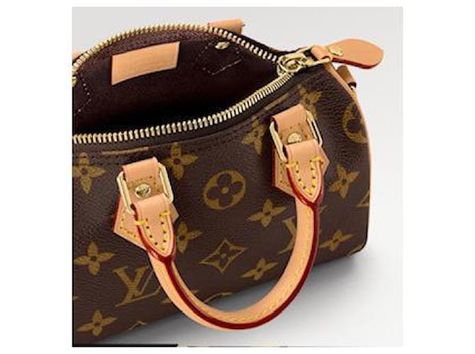 Louis Vuitton Speedy Nano Bandoliera Monogram Canvas Marrone - vista 4