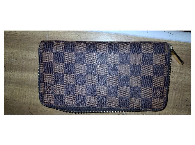 Zippy Cartera de pingüinos de edición limitada de Louis Vuitton Castaño Rosa Blanco Azul - vista 4