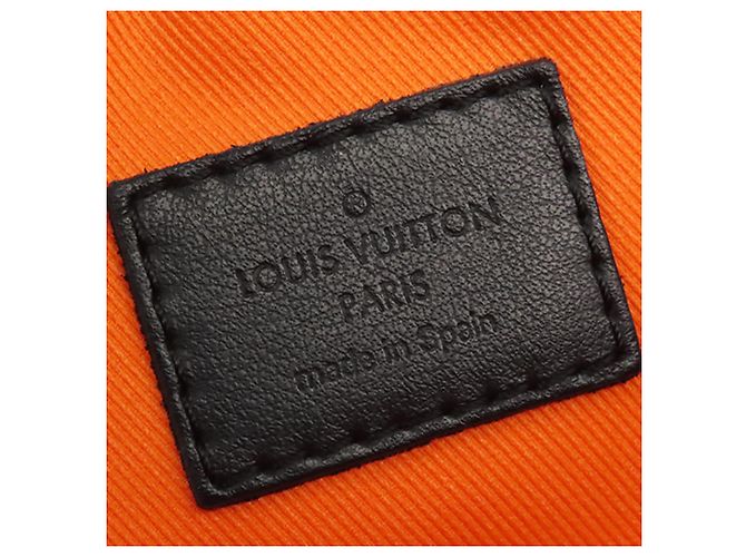 Louis Vuitton Alpha in Taurillon Grigio Marrone - vista 5