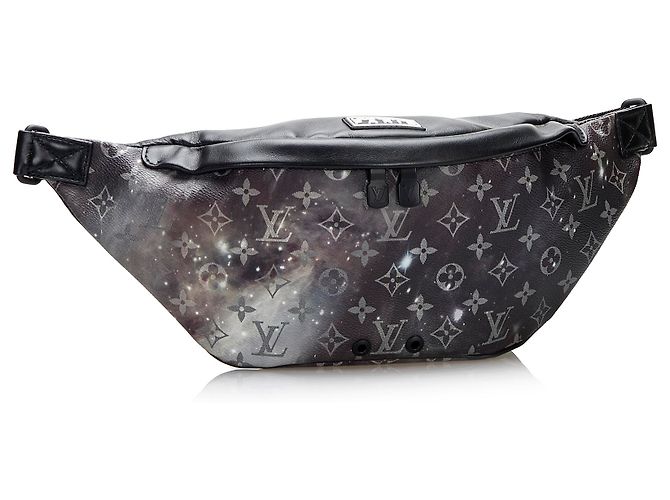 Bumbag Riñonera Galaxy Discovery Monograma Negra Louis Vuitton Negro - vista 2