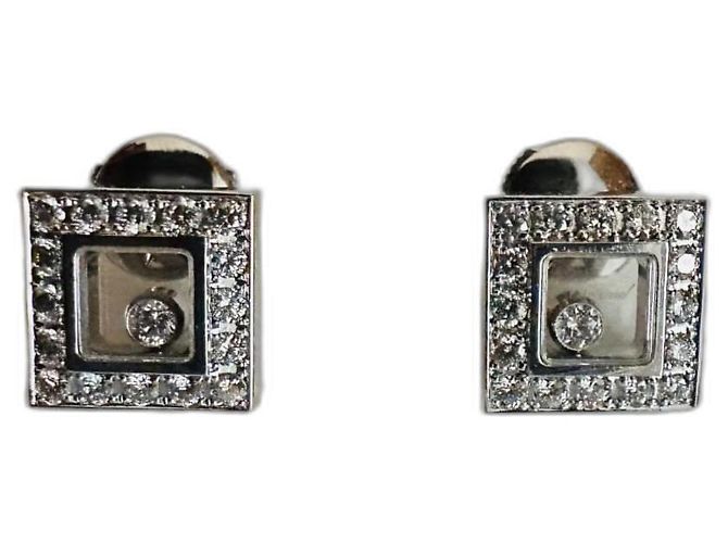 Orecchini Chopard Happy Diamonds Icons Quadrati Oro Bianco e Diamanti - vista 2