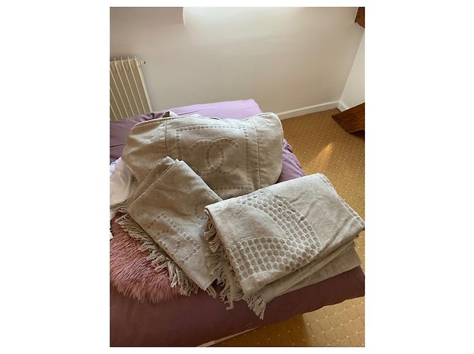 Chanel Strandtasche mit zwei Handtüchern Beige - Ansicht 14