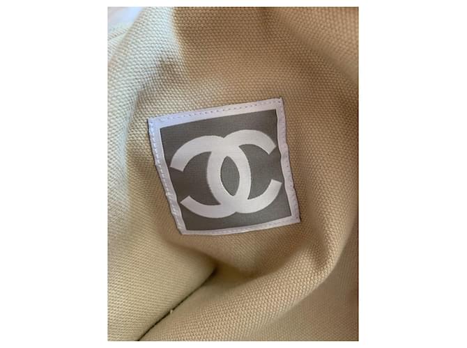 Chanel Strandtasche mit zwei Handtüchern Beige - Ansicht 4