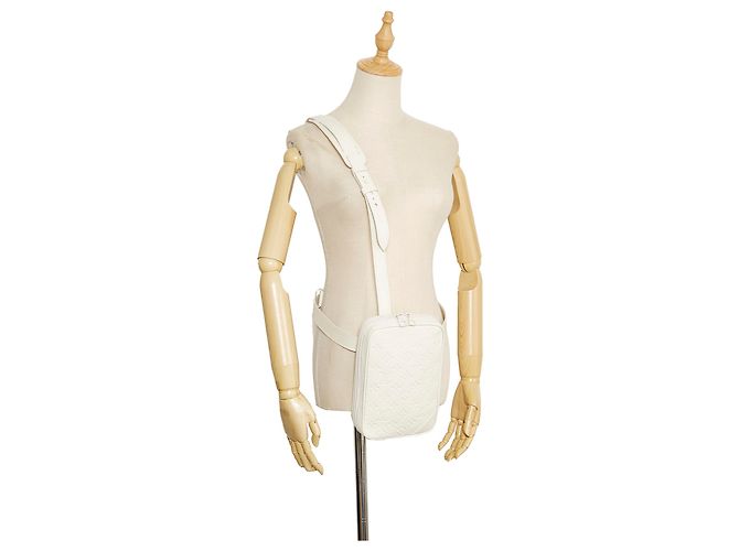Louis Vuitton Monogramma Bianco Taurillon Utility Side - vista 9