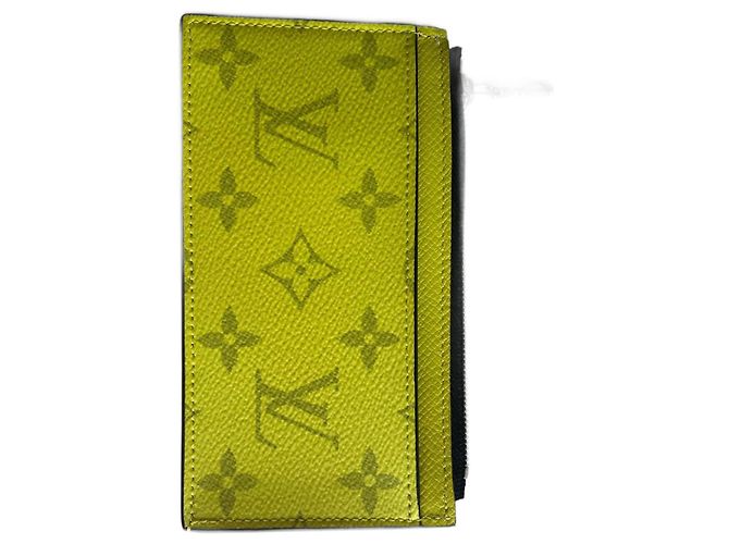 Tarjetero Louis Vuitton de piel amarillo - vista 2