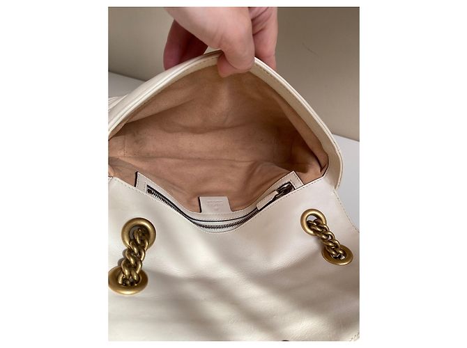 Borsa a tracolla Gucci GG Marmont in pelle bianca Bianco - vista 14