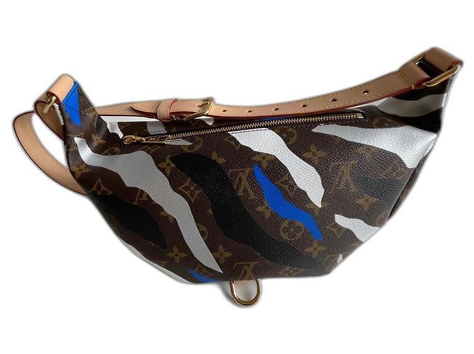 Bumbag Louis Vuitton Marsupio LV x League of Legends Marrone - vista 3