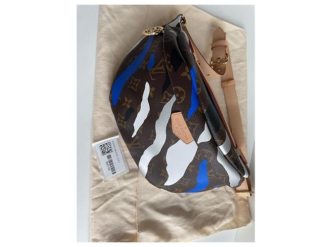 Bumbag Louis Vuitton Marsupio LV x League of Legends Marrone - vista 5