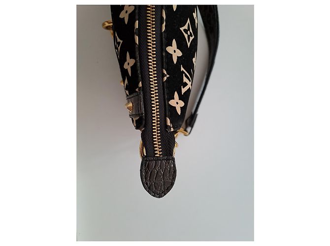 Borsa a tracolla Louis Vuitton Nero - vista 11