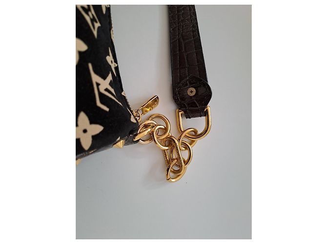 Borsa a tracolla Louis Vuitton Nero - vista 15