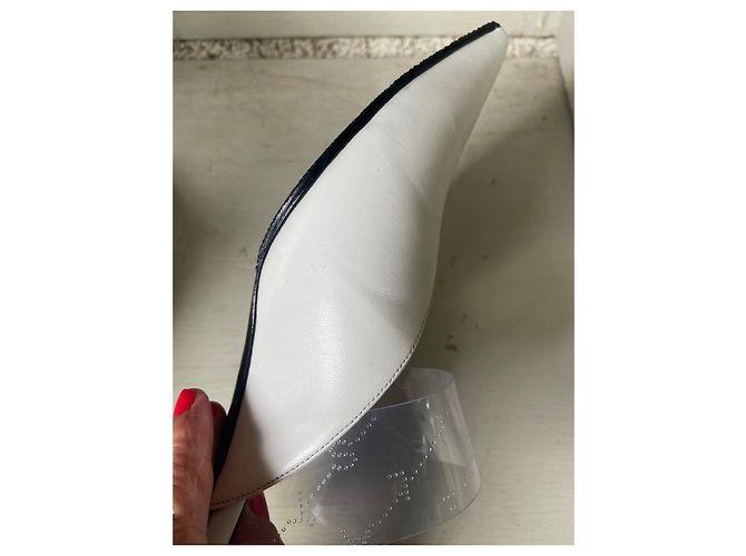Stella Mc Cartney Mules Stella McCartney en cuir blanc à bout pointu - vue 11