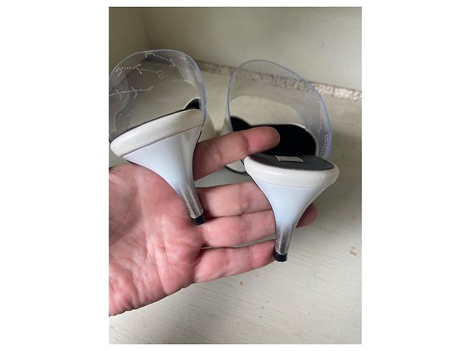 Stella Mc Cartney Mules Stella McCartney en cuir blanc à bout pointu - vue 7