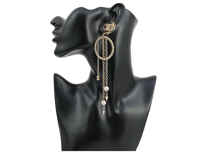 Coco Crush * Orecchini oscillanti a catena Chanel Cocomark Argento D'oro - vista 5