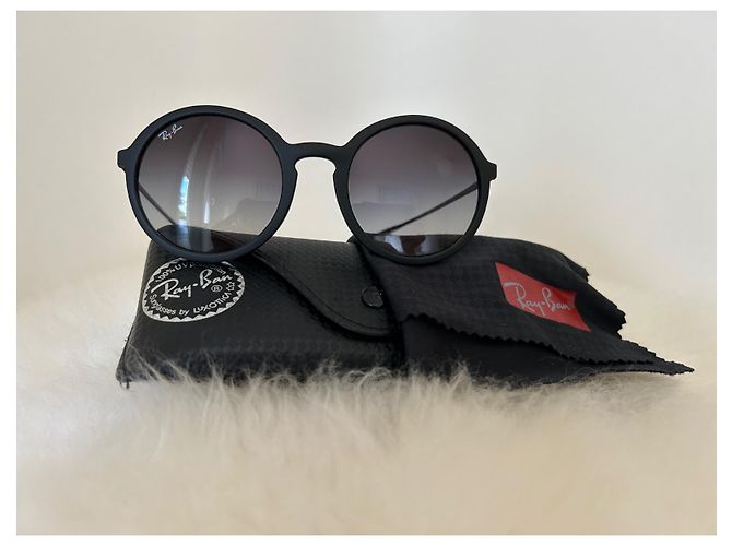 Ray-Ban Sunglasses Black - view 7