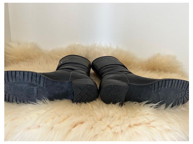 Botas Christian Dior de couro preto com fivela e estrelas logo 36 - vista 5