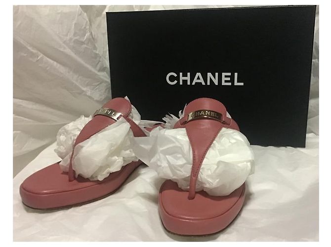 ***Sandali in pelle Chanel Rosa - vista 8