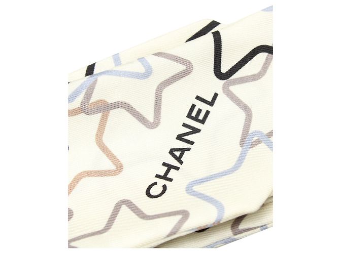 Fascia sottile stampata stella Chanel in seta ecrù Bianco Crudo - vista 3