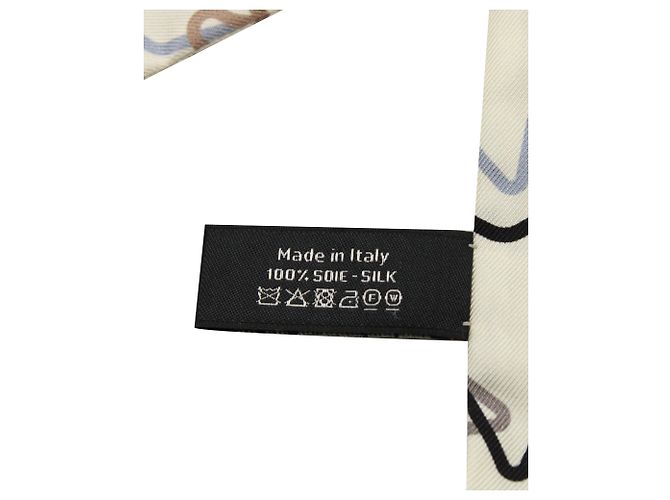 Fascia sottile stampata stella Chanel in seta ecrù Bianco Crudo - vista 5