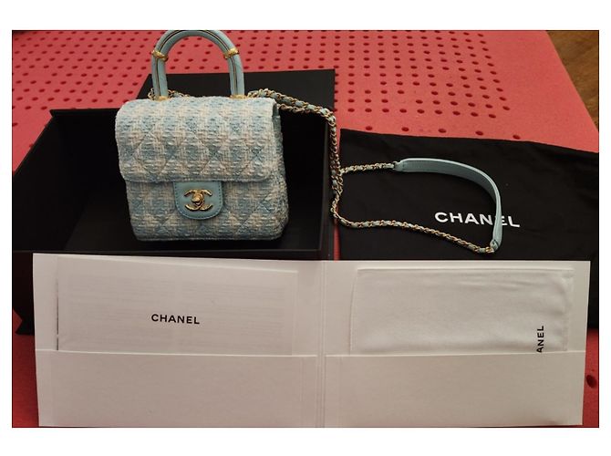 Splendida Chanel in Tweed azzurro Blu chiaro - vista 12