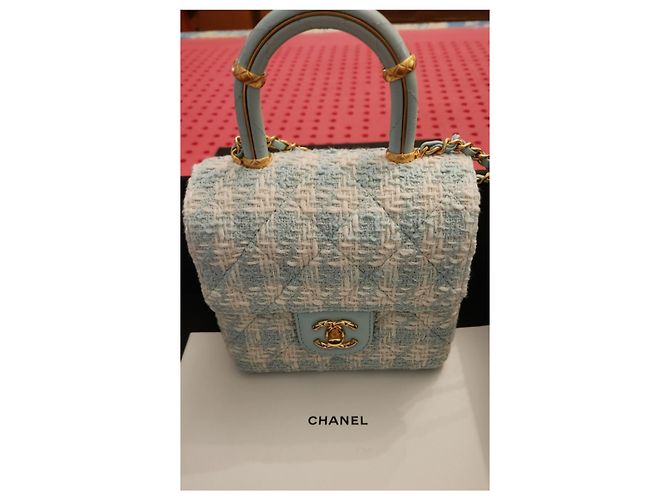 Splendida Chanel in Tweed azzurro Blu chiaro - vista 13
