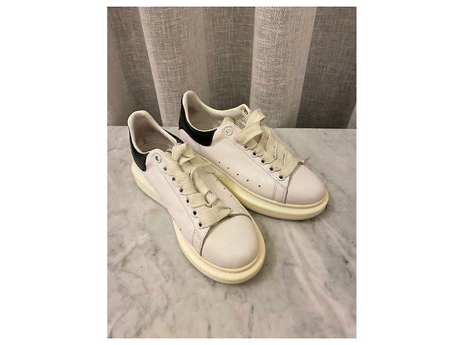 baskets blanches Alexander Mcqueen - vue 7