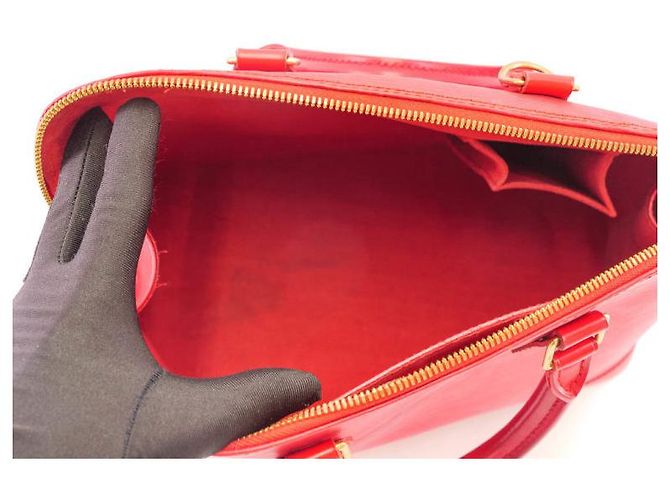 Louis Vuitton Alma en cuero epi rojo - Muy buen estado Roja - vista 11
