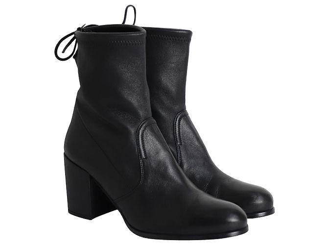 Stuart Weitzman Botines Shorty en Cuero Negro - vista 3