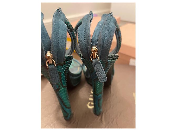 Sandali Gucci in pelle esotica verde - vista 2