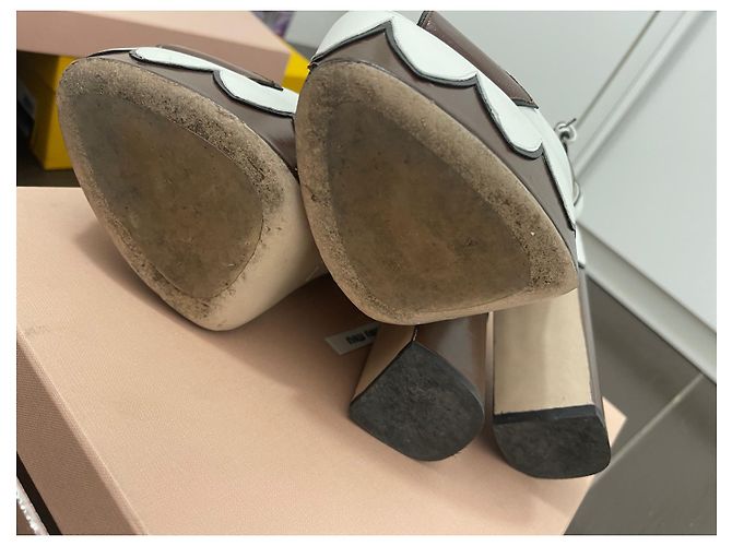 Sandali con tacco Miu Miu in pelle beige multicolore - vista 4