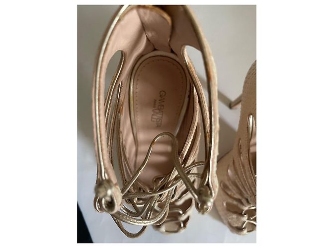 Giambattista Valli Python Ankle Boots Beige - view 3