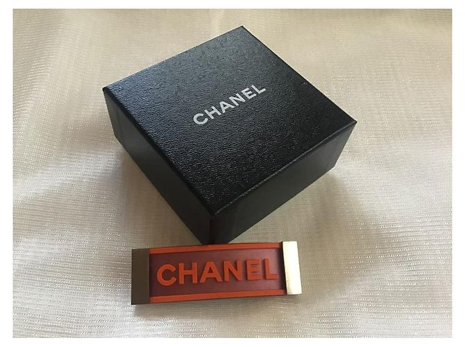 ***Accessorio per capelli fermaglio con logo CHANEL CC Arancione Silver hardware - vista 3