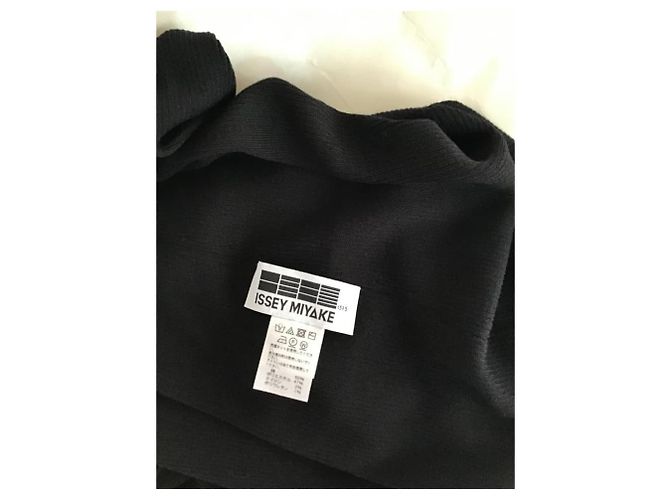 ***Issey Miyake Geripptes Maxikleid Schwarz - Ansicht 6