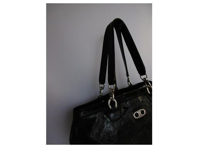 Céline *** Borsa a tracolla Celine in pelle verniciata Nero - vista 3