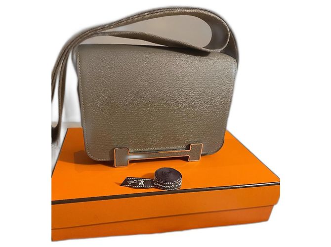 Borsa Hermès Geta in pelle taupe PHW - vista 2