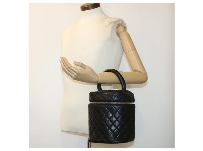 CHANEL Vanity Cosmetic Pouch Pelle di agnello Nero CC Auth bs6203 - vista 22