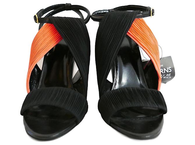 Pierre Hardy – Sandalen mit gerafftem Stoffabsatz Schwarz Koralle - Ansicht 2
