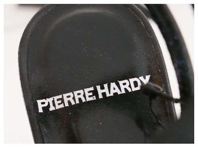 Pierre Hardy – Sandalen mit gerafftem Stoffabsatz Schwarz Koralle - Ansicht 5