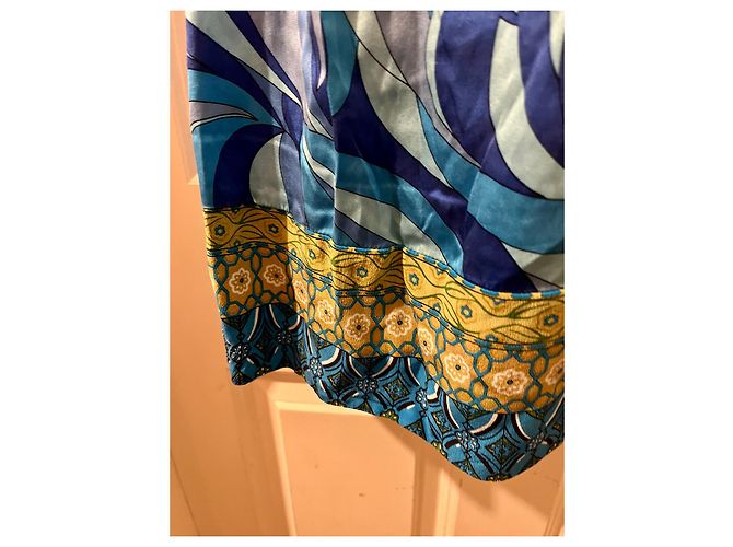 Atemberaubendes Seidenkleid von Joseph in verschiedenen Blautönen Hellblau Dunkelblau - Ansicht 3