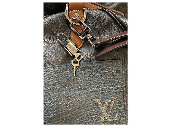 Abbesses Louis Vuitton Keepall Nero in Tela - vista 10