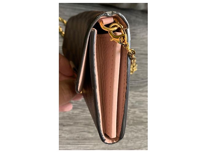 Louis Vuitton Portafoglio Croissete con catena - vista 8