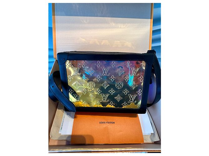 Louis Vuitton Monogram Baule Morbido M55932 Borsa a tracolla Prism Rainbow Clear Black Nero - vista 11