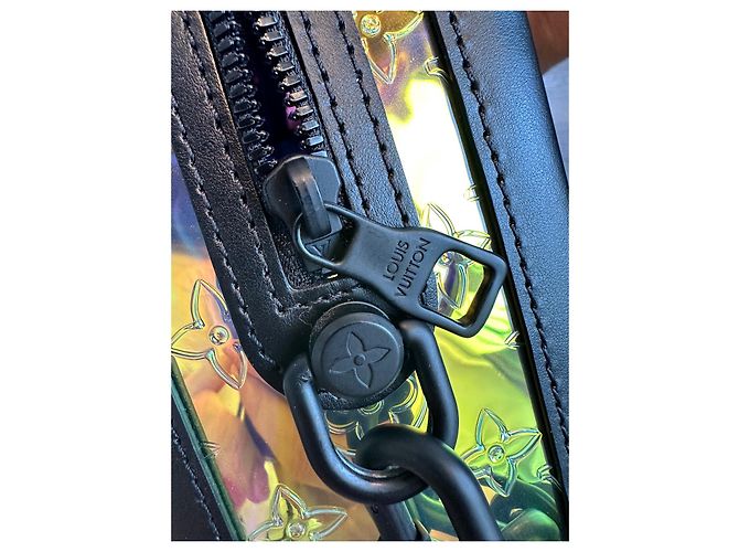 Louis Vuitton Monogram Baule Morbido M55932 Borsa a tracolla Prism Rainbow Clear Black Nero - vista 6