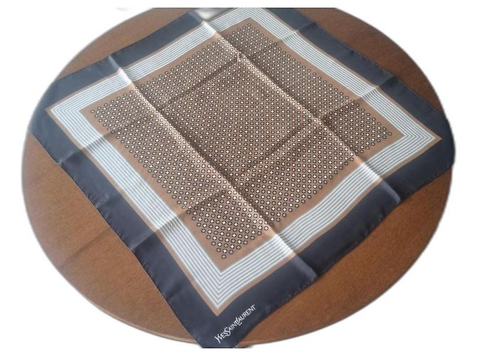 Foulard in seta Yves Saint Laurent Nero Motivo Geometrico - vista 2