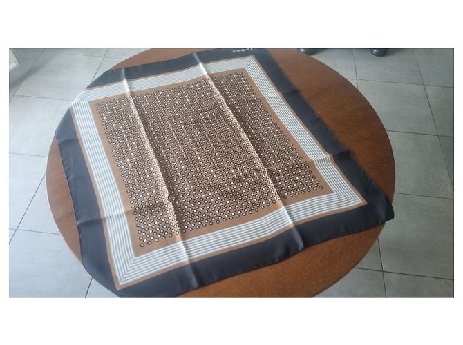 Foulard in seta Yves Saint Laurent Nero Motivo Geometrico - vista 3