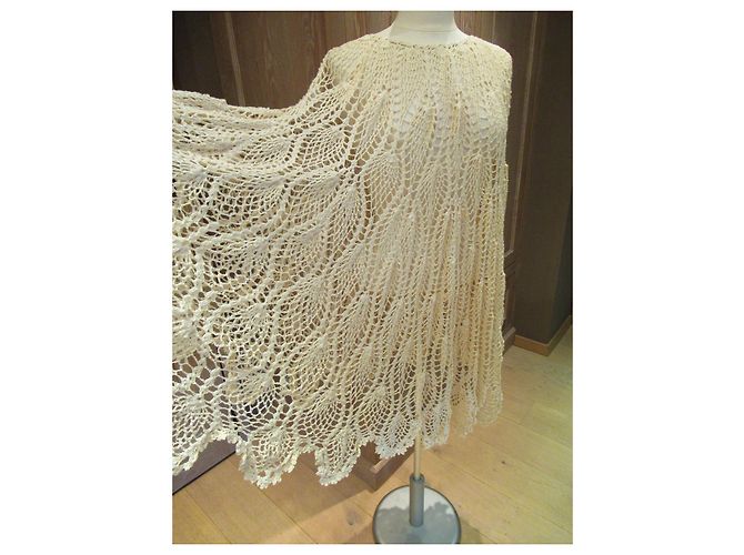 Antik Batik Cremefarbener gehäkelter Antik-Batik-Poncho - Ansicht 3