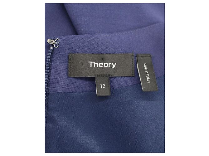 Minivestido Theory de manga curta em lã azul marinho - vista 4