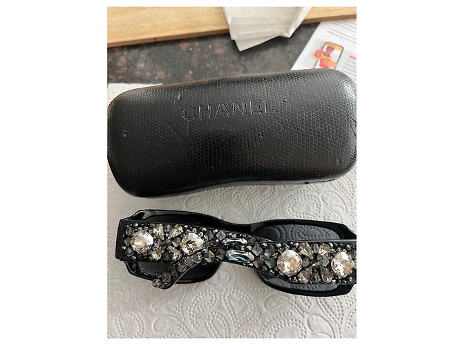 Chanel Crystal Bijou Numero 1 Gafas de sol negras Negro - vista 8