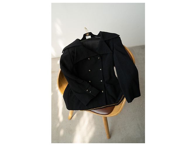 COLLETTORE! CHANEL e Karl Lagerfeld 95A F/W 1995 Giacca bouclé di lana nera - vista 5
