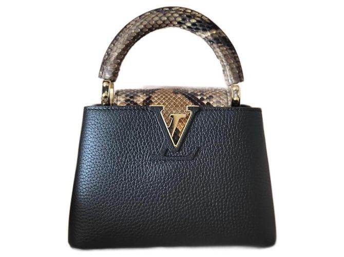 Louis Vuitton Capucines Mini in pelle Phyton nera Nero - vista 2