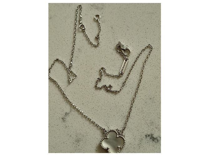 Van Cleef & Arpels Halskette Weißgold Silbern 43cm - Ansicht 4